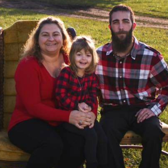 Meet your Posher, Jennifer - Picture 2 of 2